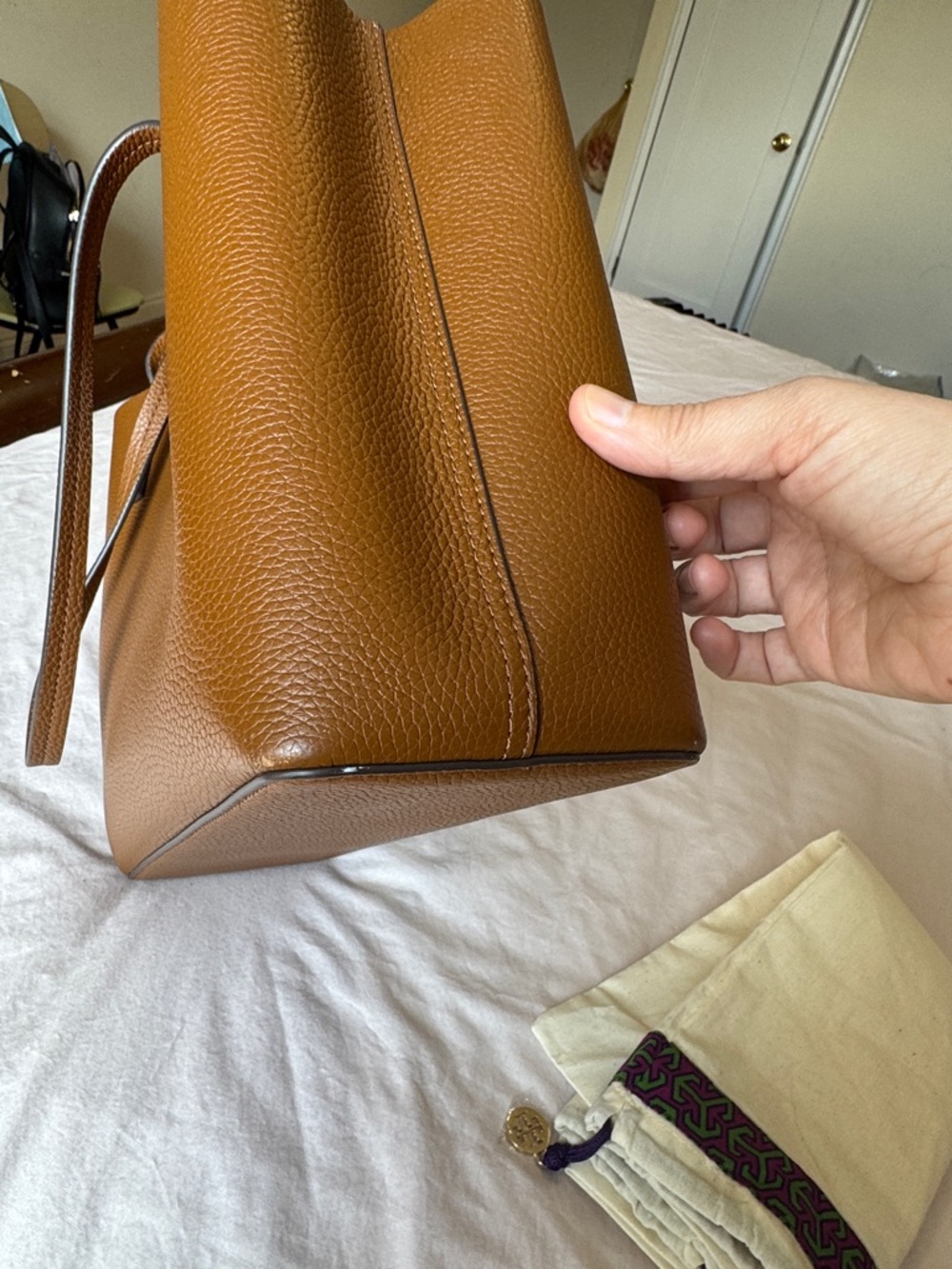 Tory Burch BLAKE Brown Pebbled Leather Medium Center Zip Tote Purse 170471 - Picture 9 of 11